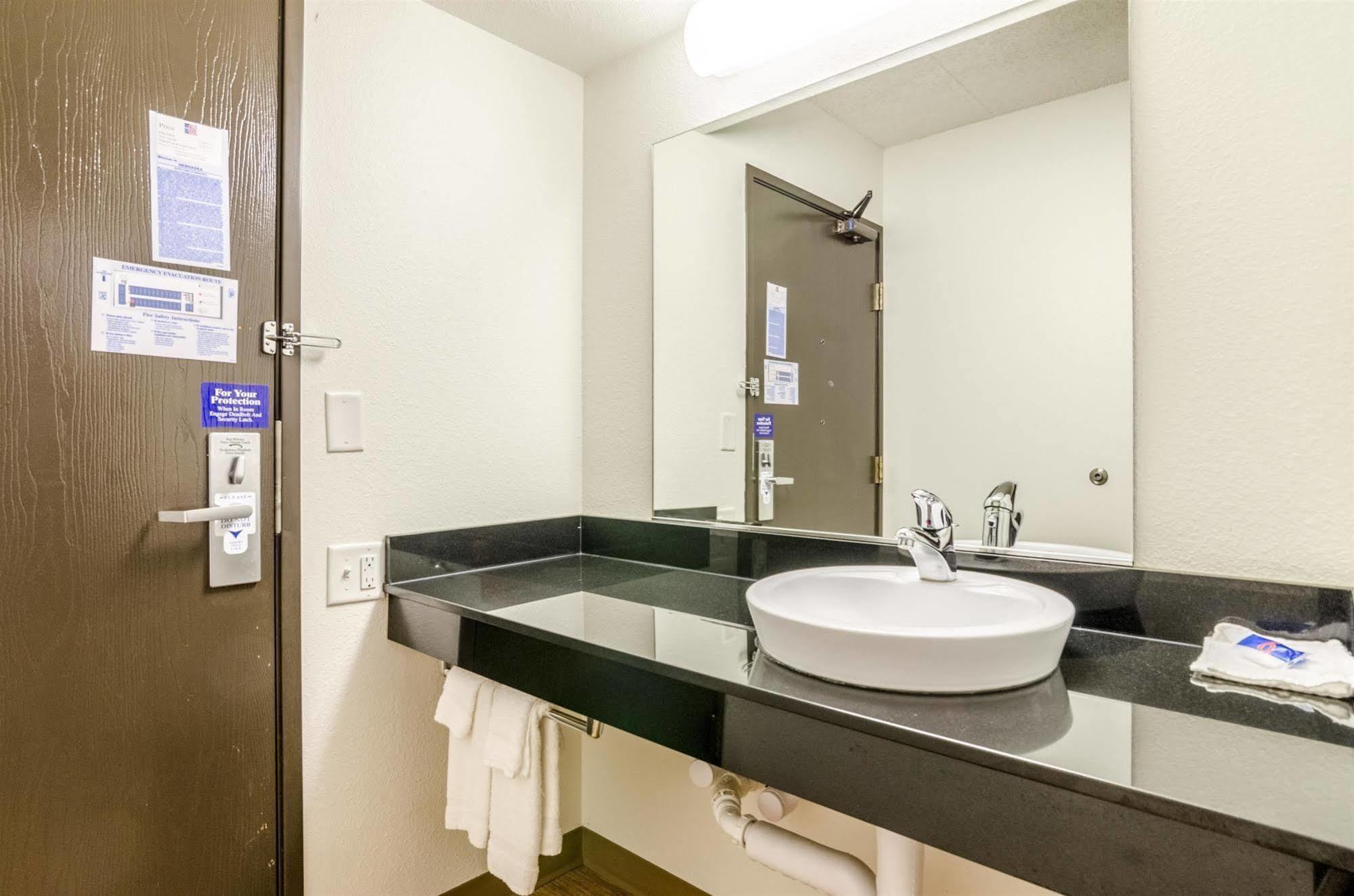 Motel 6-York, Ne ภายนอก รูปภาพ